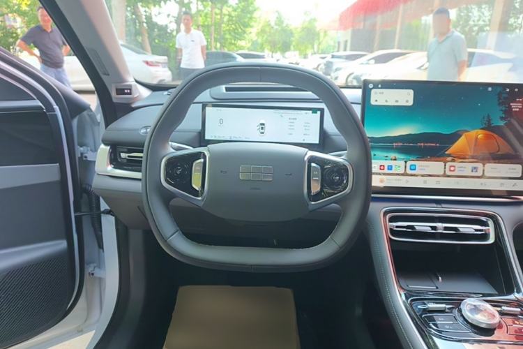 Used Geely Galaxy A7 2025 Model EM-i 150km Starship Edition Steering Wheel