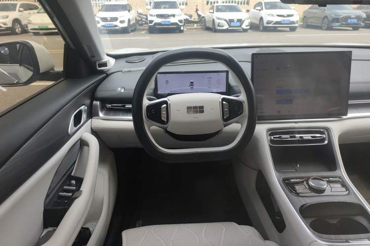 Used Geely Galaxy A7 2025 Model EM-i 150km Starship Edition Steering Wheel