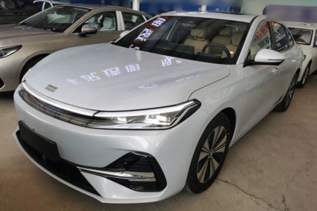Used Geely Galaxy A7 2025 Model EM-i 150km Prestige Edition