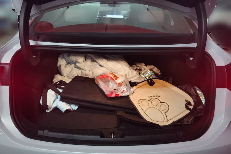 Used Geely Galaxy A7 2025 Model EM-i 150km Starship Edition Trunk