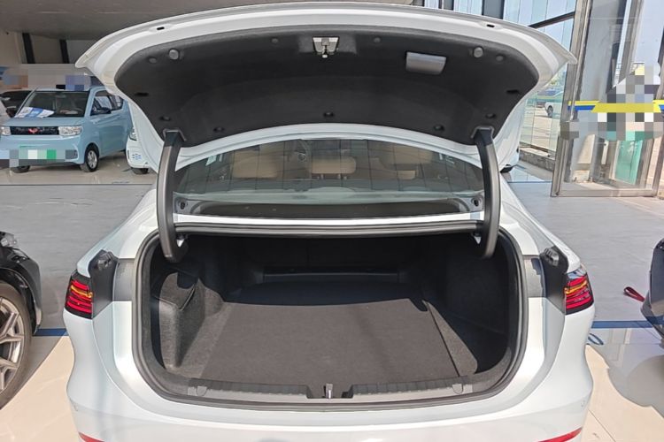 Used Geely Galaxy A7 2025 Model EM-i 150km Starship Edition Trunk