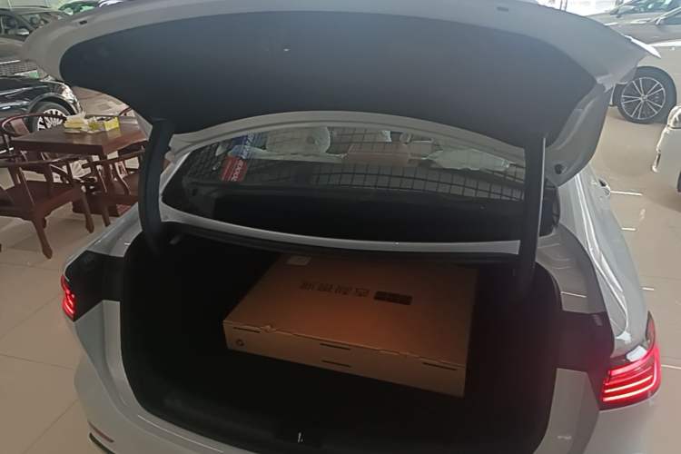 Used Geely Galaxy A7 2025 Model EM-i 70km Exploration Edition Trunk