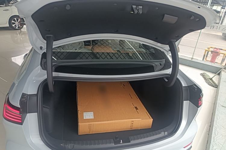 Used Geely Galaxy A7 2025 Model EM-i 70km Launch Edition Trunk