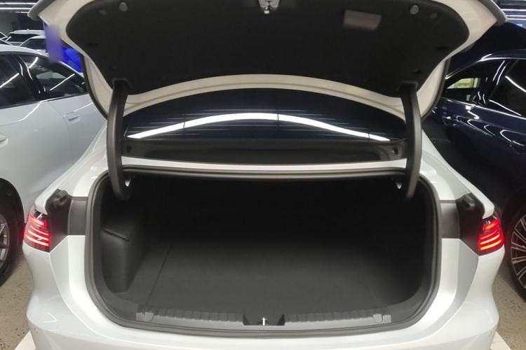 Used Geely Galaxy A7 2025 Model EM-i 150km Starship Edition Trunk