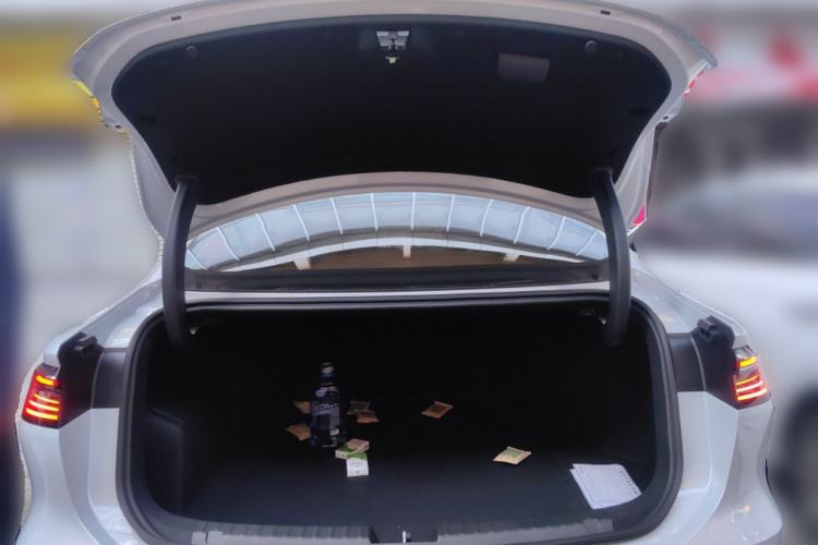 Used Geely Galaxy A7 2025 Model EM-i 70km Luxury Edition Trunk