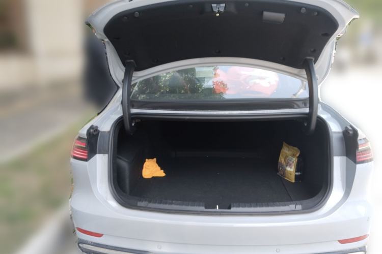 Used Geely Galaxy A7 2025 Model EM-i 70km Exploration Edition Trunk