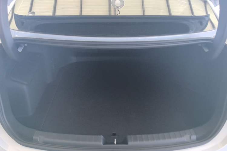 Used Geely Galaxy A7 2025 Model EM-i 70km Exploration Edition Trunk
