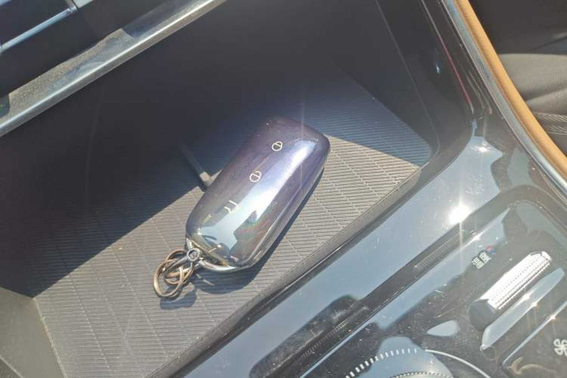 Used Geely Galaxy A7 2025 Model EM-i 70km Luxury Edition Vehicle Key