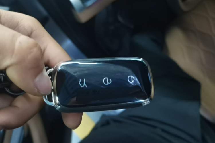 Used Geely Galaxy A7 2025 Model EM-i 150km Starship Edition Vehicle Key