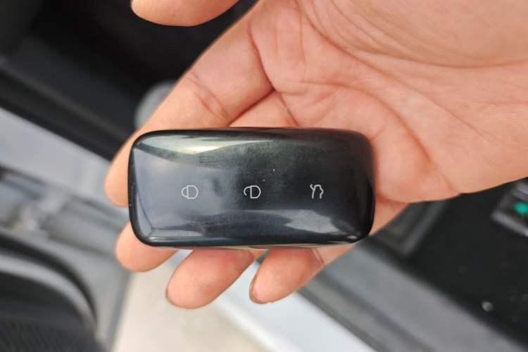 Used Geely Galaxy A7 2025 Model EM-i 150km Starship Edition Vehicle Key