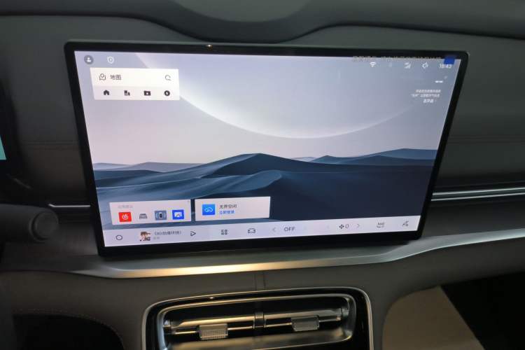 Used Geely Galaxy A7 2025 Model EM-i 70km Luxury Edition Audio And AC Panel