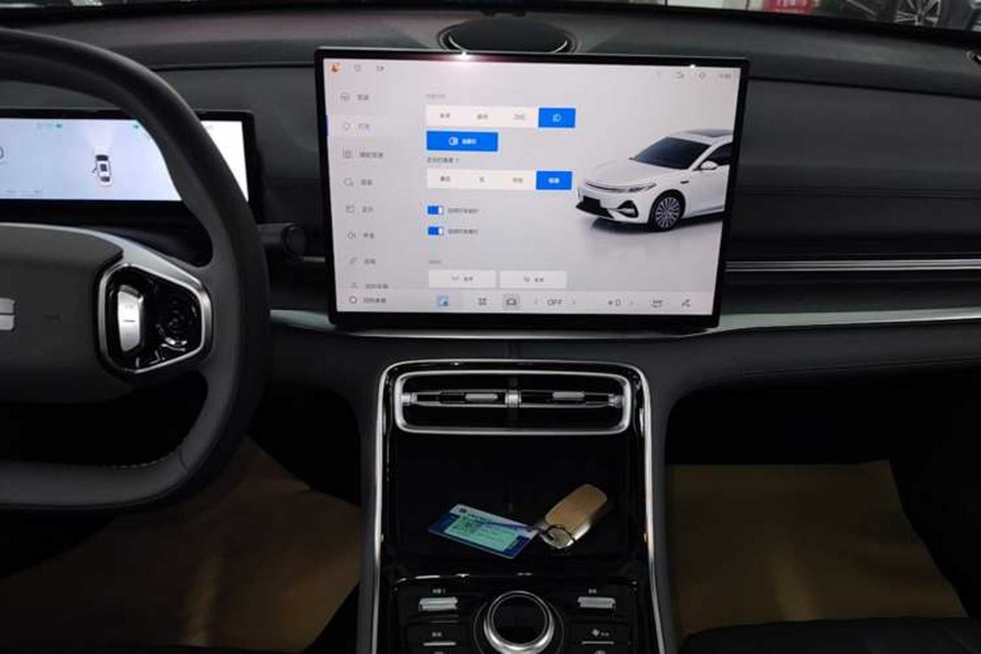 Used Geely Galaxy A7 2025 Model EM-i 150km Long-Distance Edition Audio And AC Panel