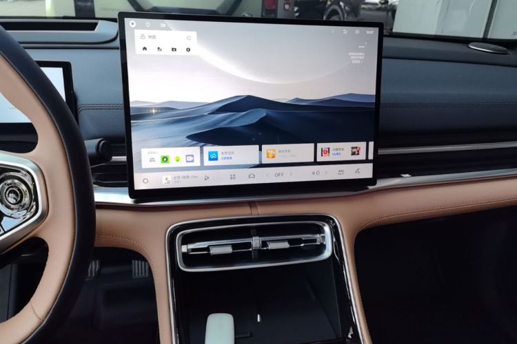 Used Geely Galaxy A7 2025 Model EM-i 150km Starship Edition Audio And AC Panel