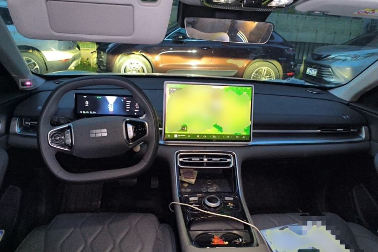 Used Geely Galaxy A7 2025 Model EM-i 150km Long-Distance Edition Center Console
