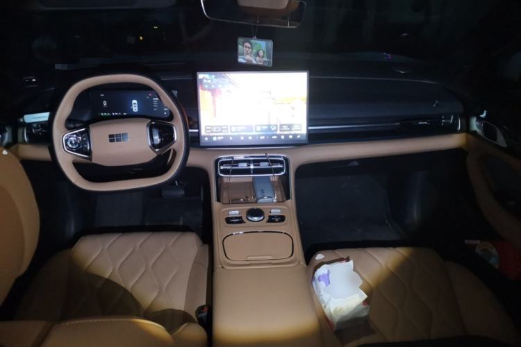 Used Geely Galaxy A7 2025 Model EM-i 150km Exploration+ Edition Center Console