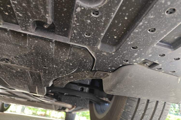 Used Geely Galaxy A7 2025 Model EM-i 150km Long-Distance Edition Chassis Front Left