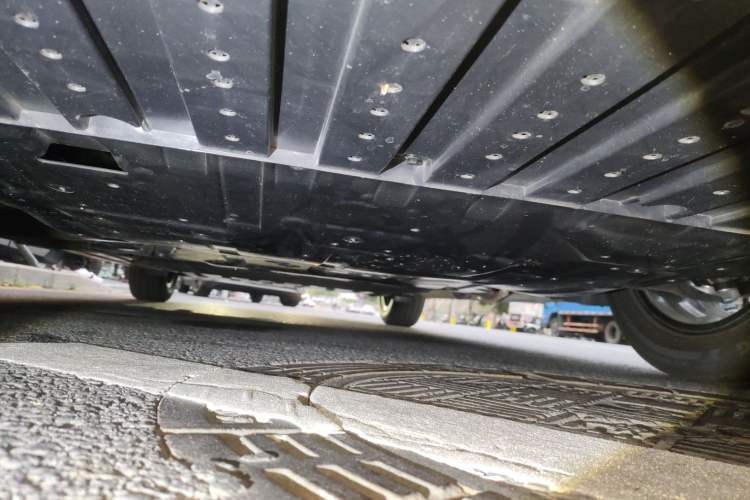 Used Geely Galaxy A7 2025 Model EM-i 70km Exploration Edition Chassis Front