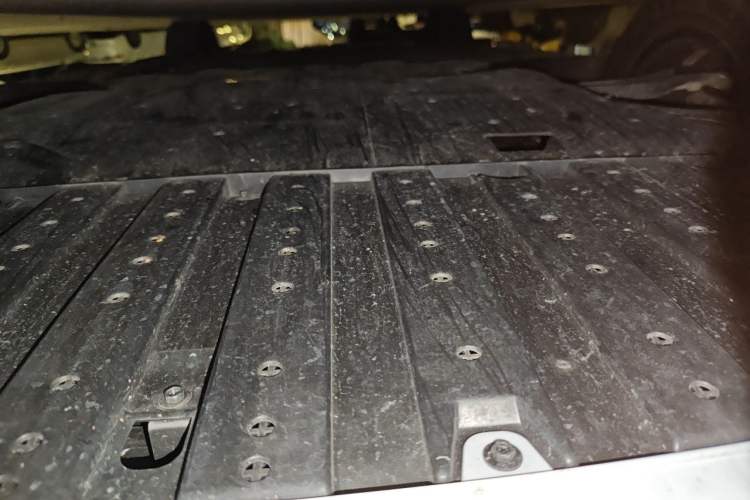 Used Geely Galaxy A7 2025 Model EM-i 150km Long-Distance Edition Chassis Front