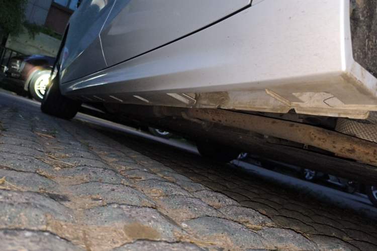 Used Geely Galaxy A7 2025 Model EM-i 150km Long-Distance Edition Chassis Rear Left