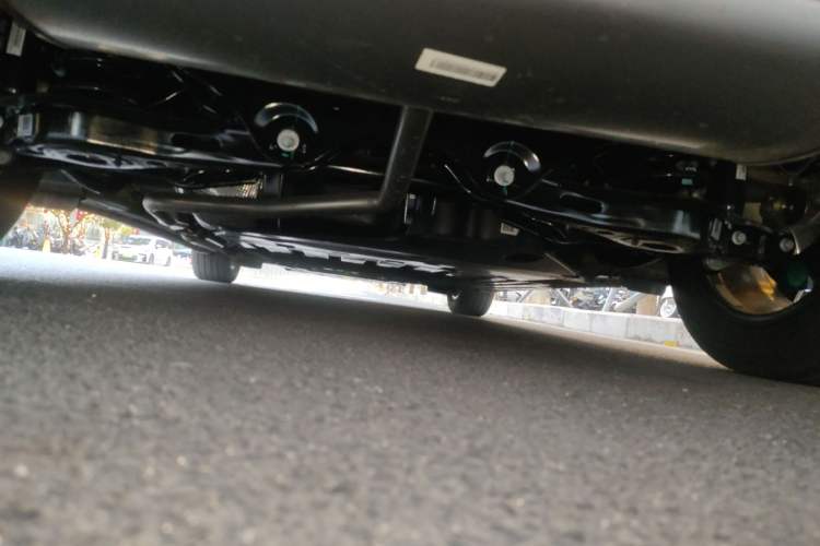 Used Geely Galaxy A7 2025 Model EM-i 70km Exploration Edition Chassis Rear