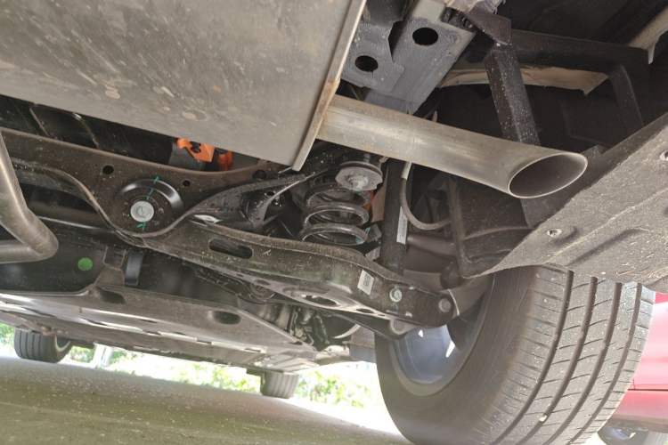Used Geely Galaxy A7 2025 Model EM-i 150km Long-Distance Edition Chassis Rear Right