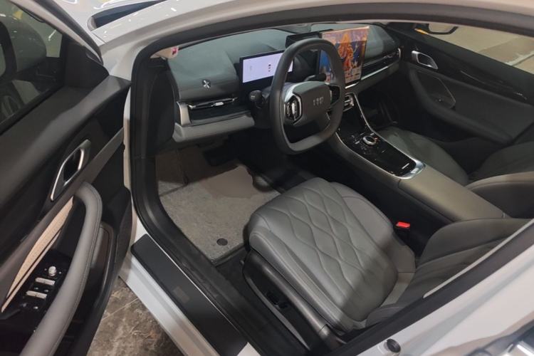 Used Geely Galaxy A7 2025 Model EM-i 150km Exploration+ Edition Driver Seat