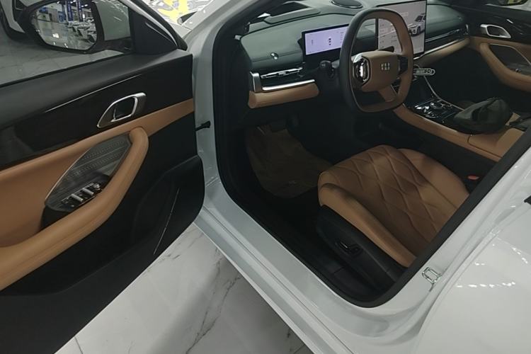 Used Geely Galaxy A7 2025 Model EM-i 150km Exploration+ Edition Driver Seat