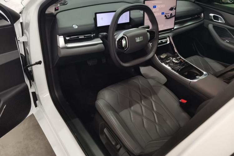 Used Geely Galaxy A7 2025 Model EM-i 150km Long-Distance Edition Driver Seat