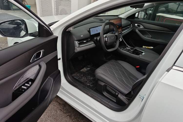 Used Geely Galaxy A7 2025 Model EM-i 150km Long-Distance Edition Driver Seat