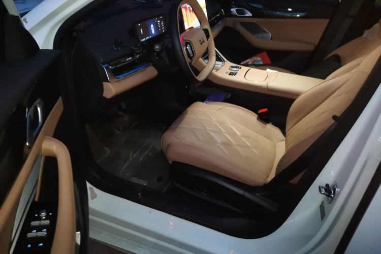 Used Geely Galaxy A7 2025 Model EM-i 150km Exploration+ Edition Driver Seat