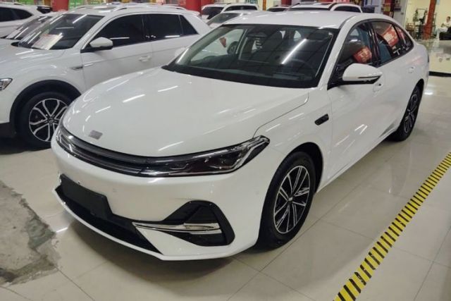 Used Geely Galaxy A7 2025 Model EM-i 70km Launch Edition