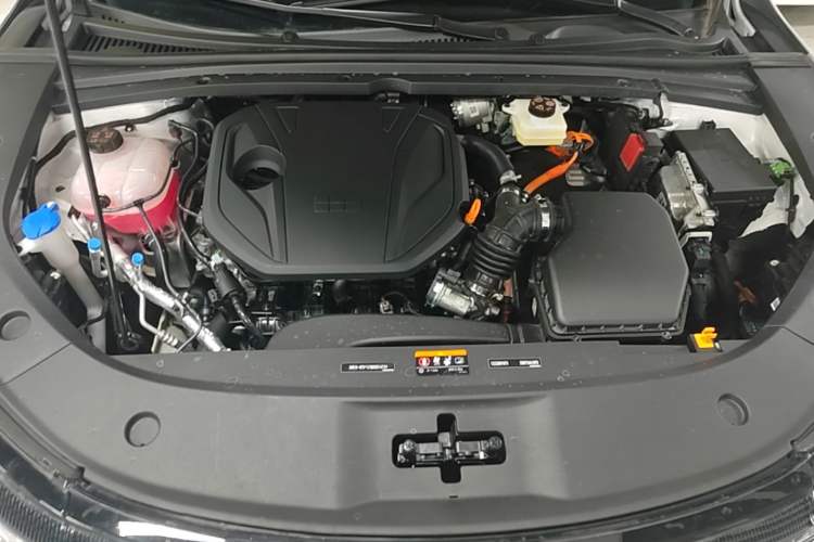 Used Geely Galaxy A7 2025 Model EM-i 150km Exploration+ Edition Engine Bay