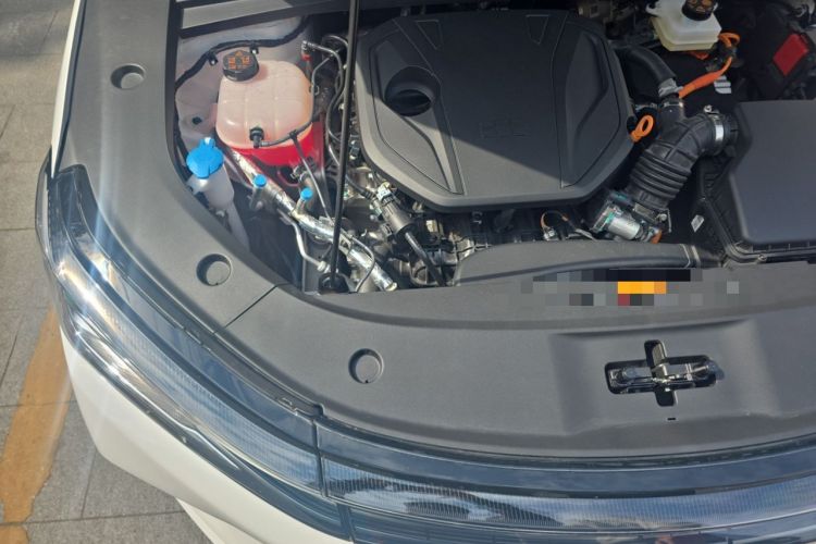 Used Geely Galaxy A7 2025 Model EM-i 150km Starship Edition Engine Bay Right