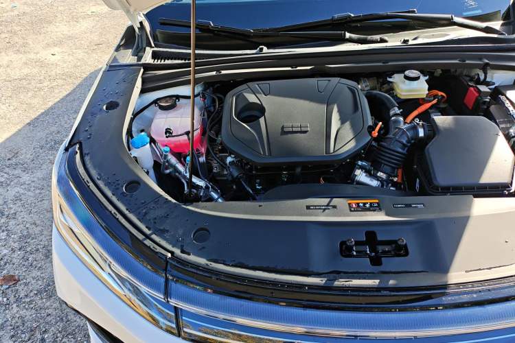 Used Geely Galaxy A7 2025 Model EM-i 150km Starship Edition Engine Bay Right