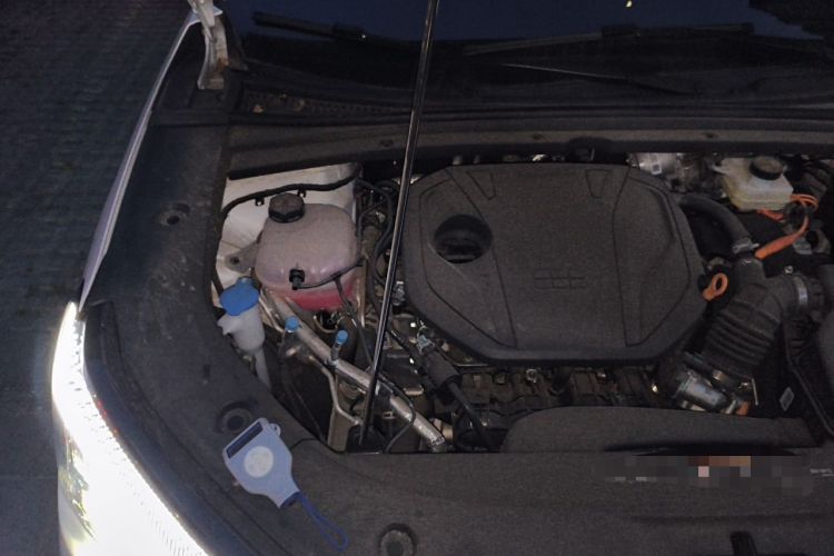 Used Geely Galaxy A7 2025 Model EM-i 150km Long-Distance Edition Engine Bay Right