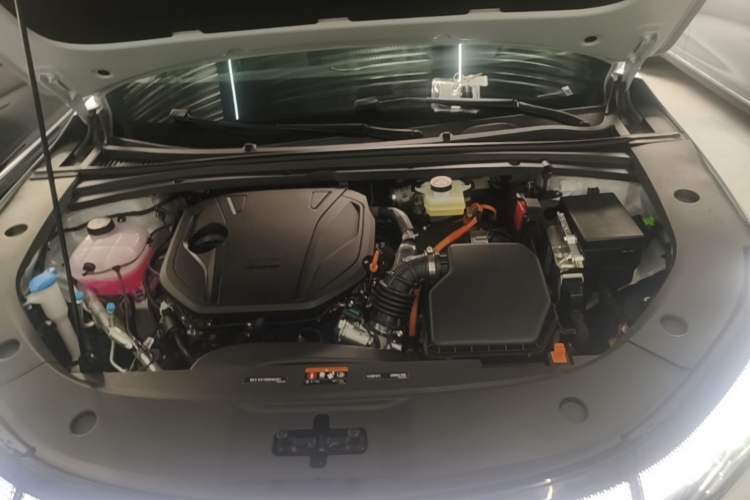 Used Geely Galaxy A7 2025 Model EM-i 150km Prestige Edition Engine Bay