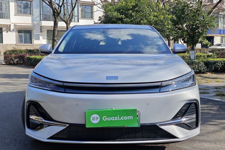 Used Geely Galaxy A7 2025 Model EM-i 70km Launch Edition Exterior 2