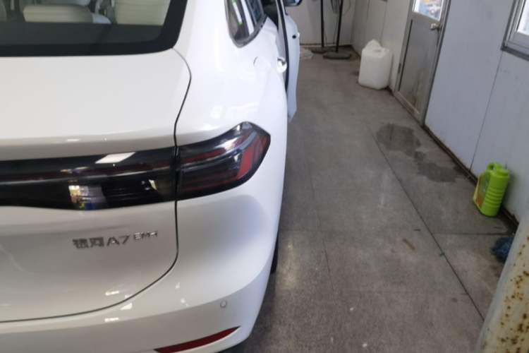 Used Geely Galaxy A7 2025 Model EM-i 150km Starship Edition Exterior 3