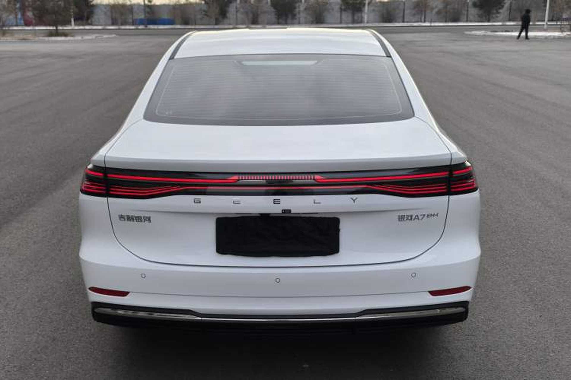 Used Geely Galaxy A7 2025 Model EM-i 70km Luxury Edition Exterior 4