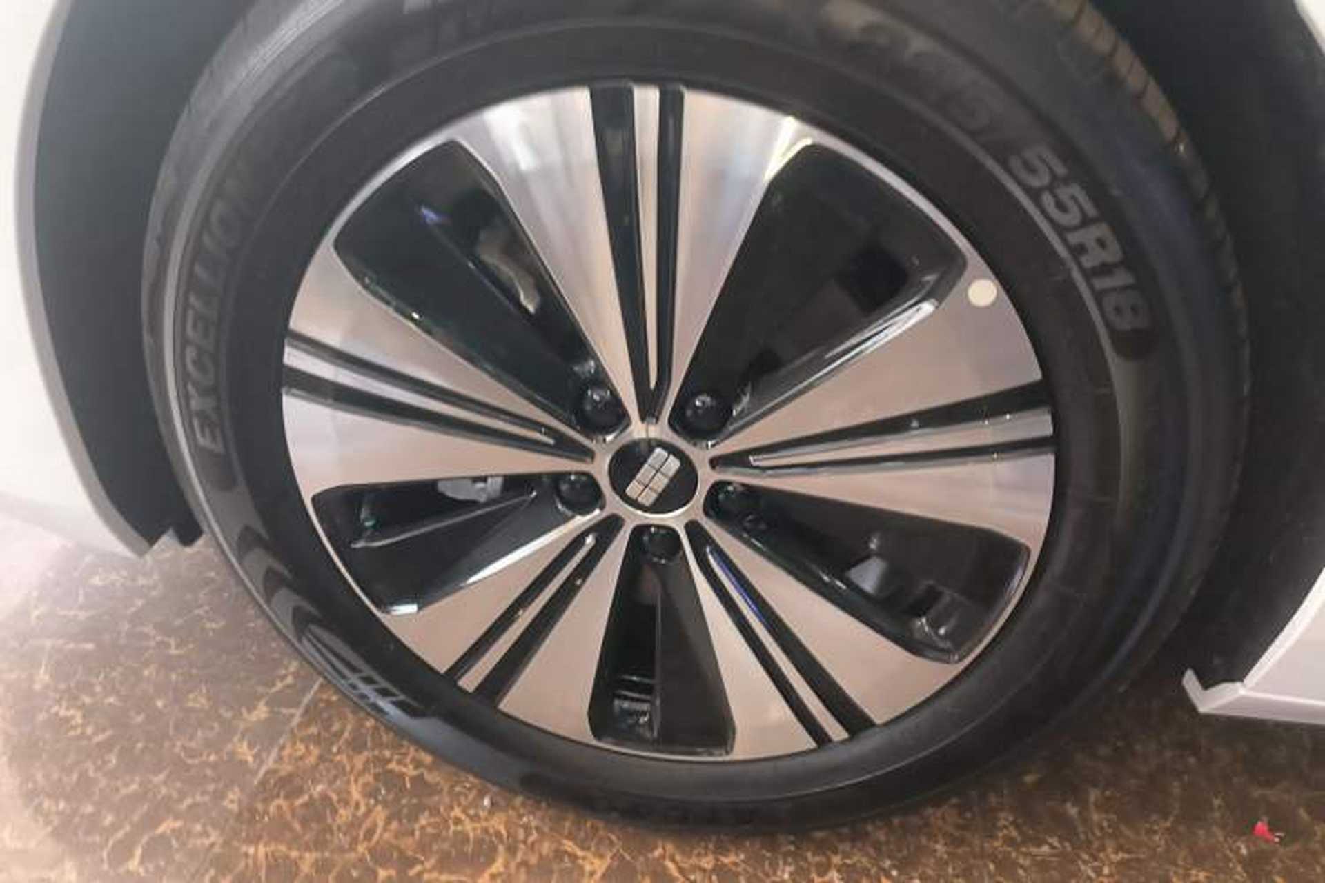 Used Geely Galaxy A7 2025 Model EM-i 150km Exploration+ Edition Exterior 4