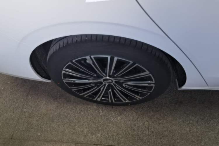 Used Geely Galaxy A7 2025 Model EM-i 150km Starship Edition Exterior 5