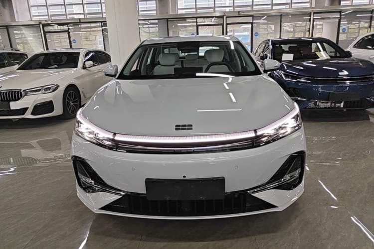 Used Geely Galaxy A7 2025 Model EM-i 150km Starship Edition Front
