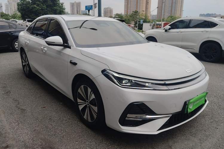 Used Geely Galaxy A7 2025 Model EM-i 150km Exploration+ Edition Front Right 45 Deg