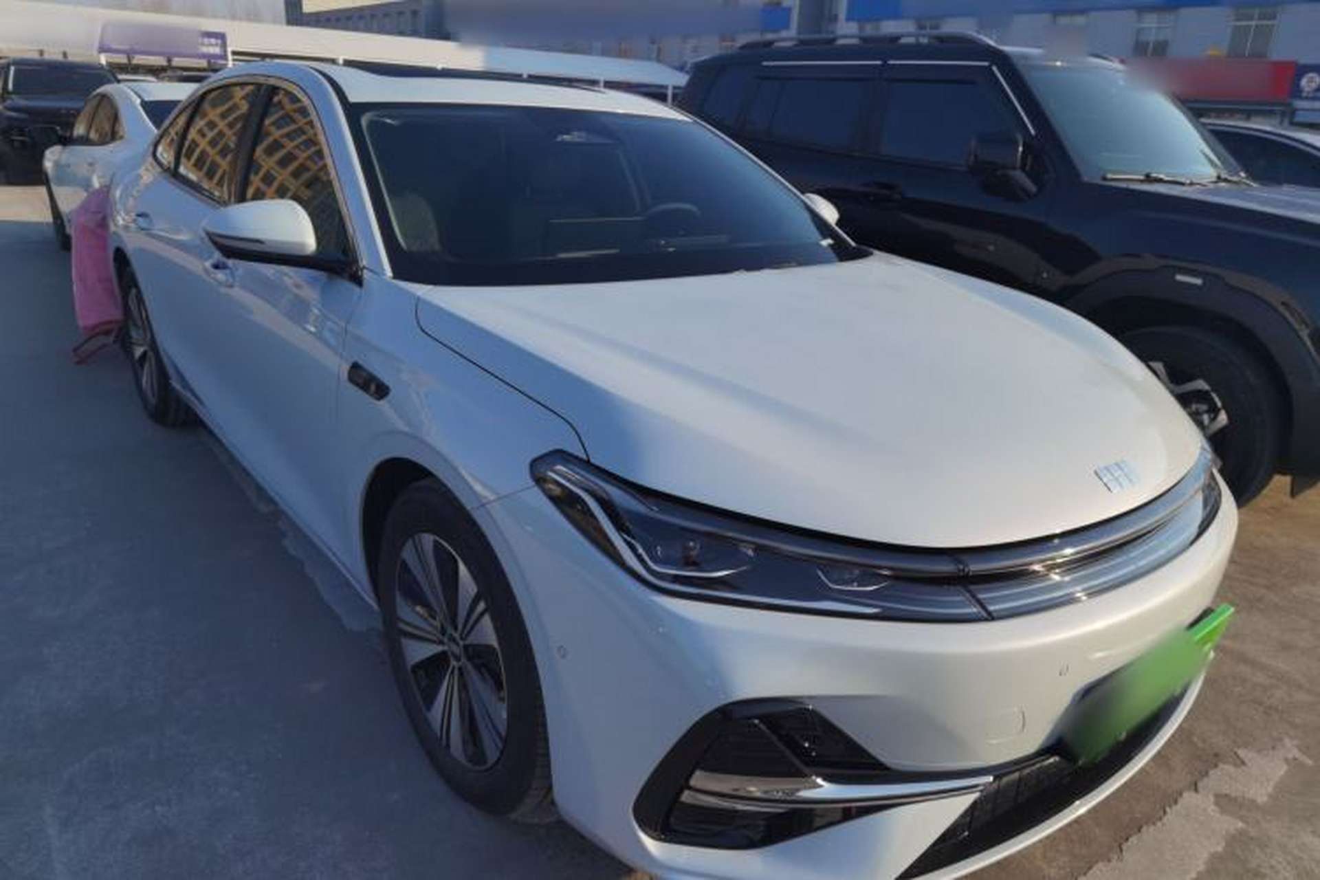 Used Geely Galaxy A7 2025 Model EM-i 70km Luxury Edition Front Right 45 Deg