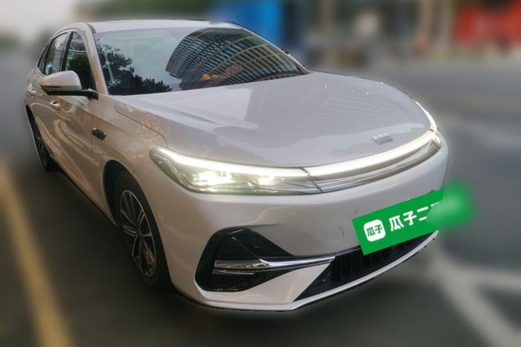 Used Geely Galaxy A7 2025 Model EM-i 70km Exploration Edition Front Right 45 Deg