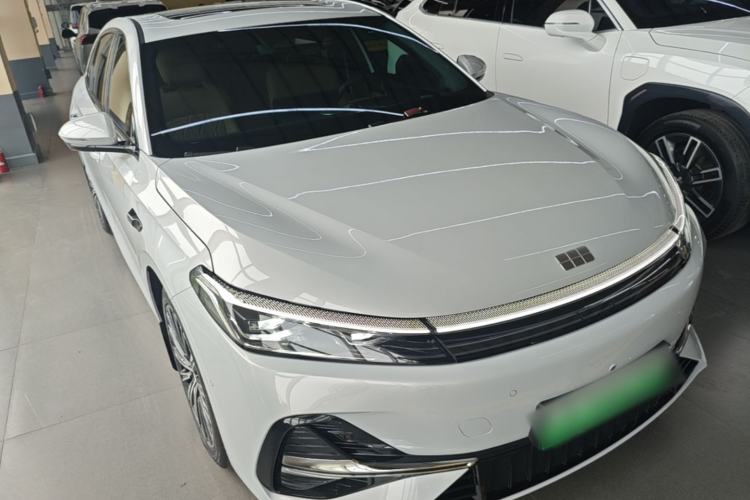 Used Geely Galaxy A7 2025 Model EM-i 150km Starship Edition Front Right 45 Deg
