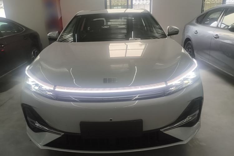 Used Geely Galaxy A7 2025 Model EM-i 150km Prestige Edition Front