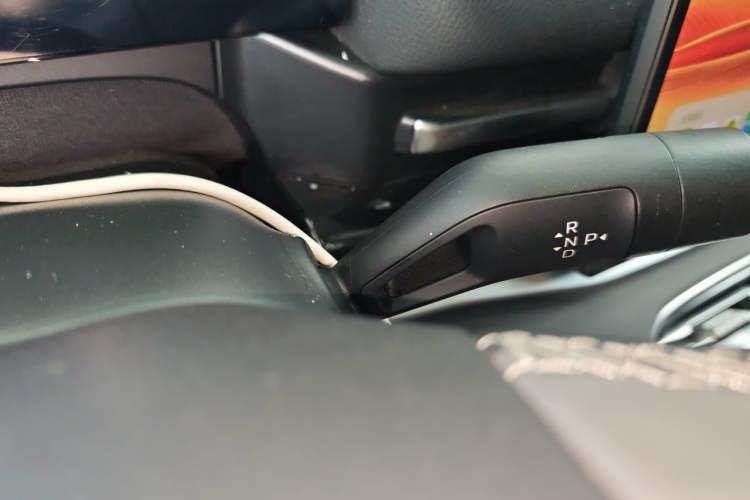 Used Geely Galaxy A7 2025 Model EM-i 150km Exploration+ Edition Gear Lever