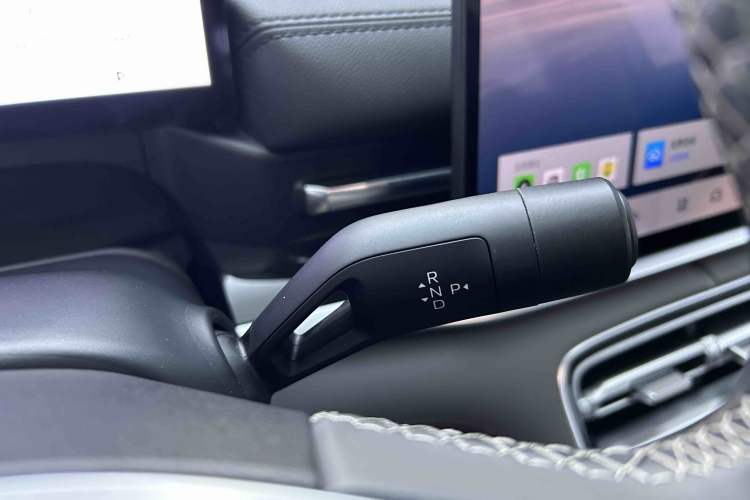 Used Geely Galaxy A7 2025 Model EM-i 150km Exploration+ Edition Gear Lever