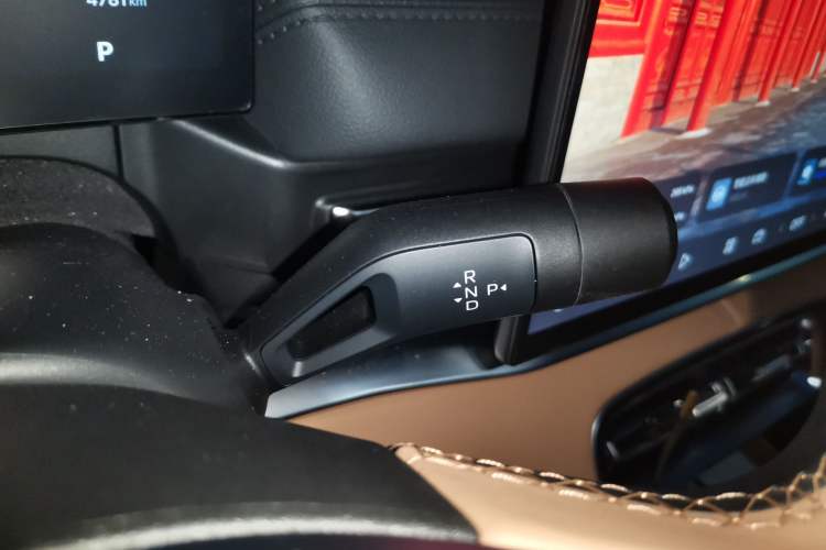 Used Geely Galaxy A7 2025 Model EM-i 150km Exploration+ Edition Gear Lever